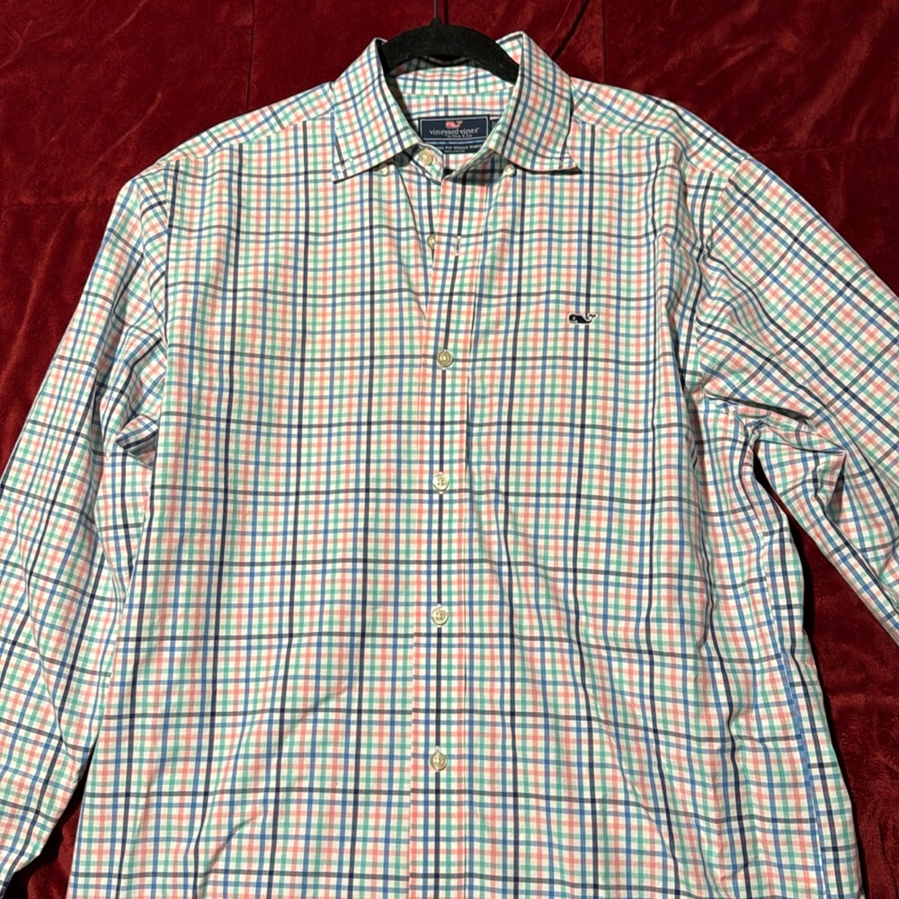 Vineyard vines classic fit whale shirt